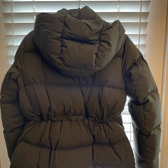 Lululemon Wonder Puff Jacket - Picture 7 of 16
